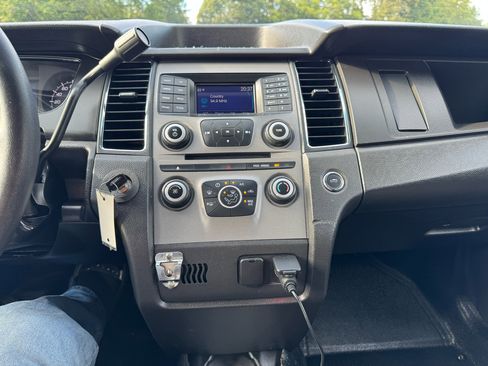 Used 2017 Ford Taurus Police Interceptor AWD image 15