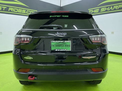 Used 2017 Jeep Compass Trailhawk image 8