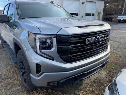Used 2023 GMC Sierra 1500 Elevation w/ Elevation Premium Package image 8