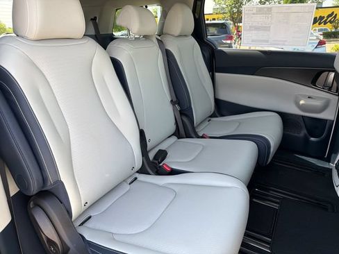 New 2026 Kia Carnival SX Prestige FWD image 23