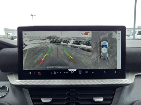 Used 2025 Ford Explorer ST-Line w/ ST-Line Street Pack image 22