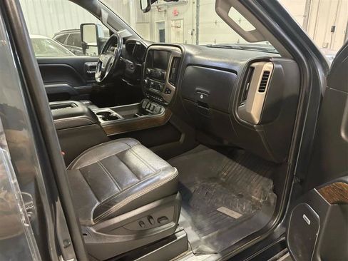 Used 2019 GMC Sierra 2500 Denali AWD/4WD image 11