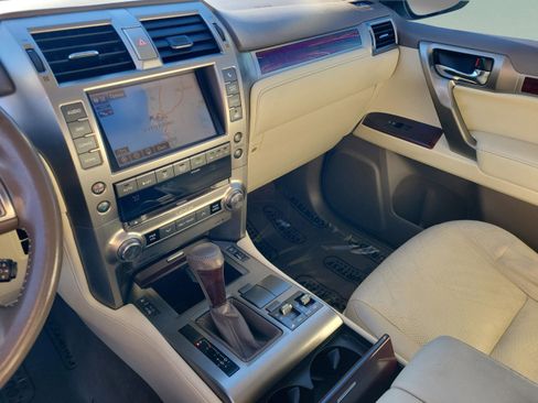 Used 2016 Lexus GX 460 460 w/ Premium Package image 25