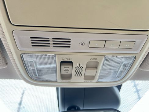 Used 2014 Honda Accord EX-L image 32