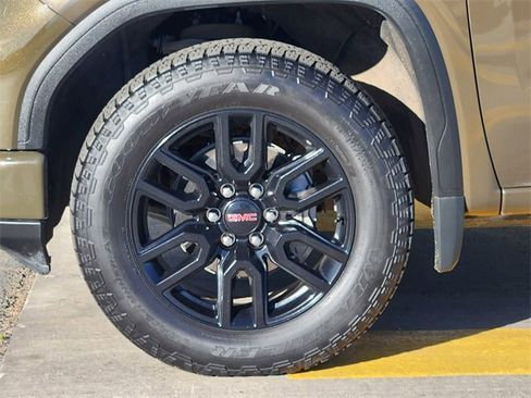 Used 2024 GMC Sierra 1500 Elevation image 13