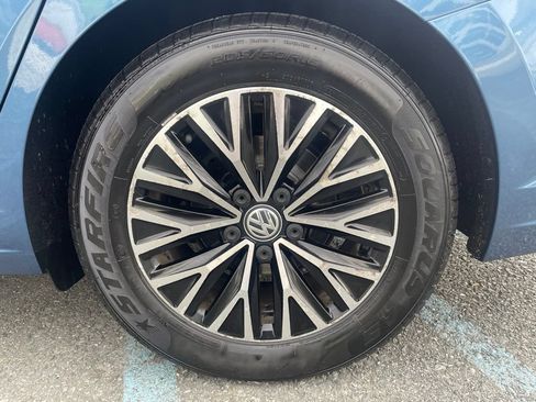 Used 2019 Volkswagen Jetta SEL FWD image 11