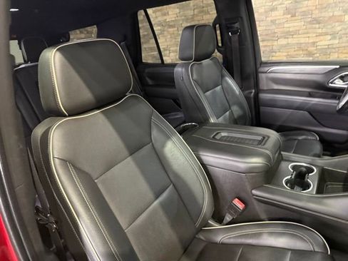 Used 2021 GMC Yukon SLT AWD/4WD image 2