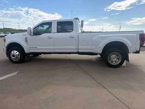 Used 2022 Ford F450 Lariat w/ Lariat Value Package AWD/4WD image 5