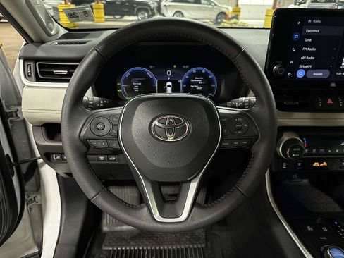 Used 2023 Toyota RAV4 Limited image 18