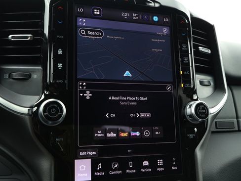 New 2026 RAM 2500 Big Horn AWD/4WD image 17