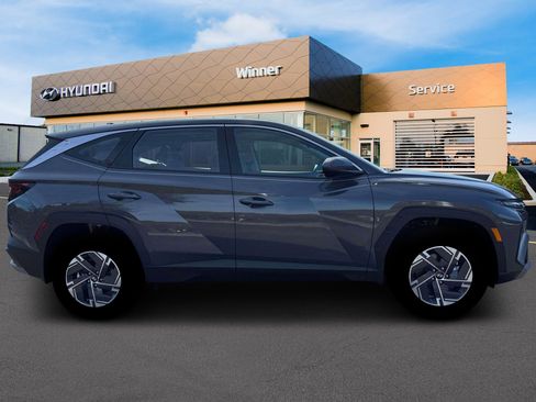 New 2026 Hyundai Tucson Blue SE AWD/4WD image 9