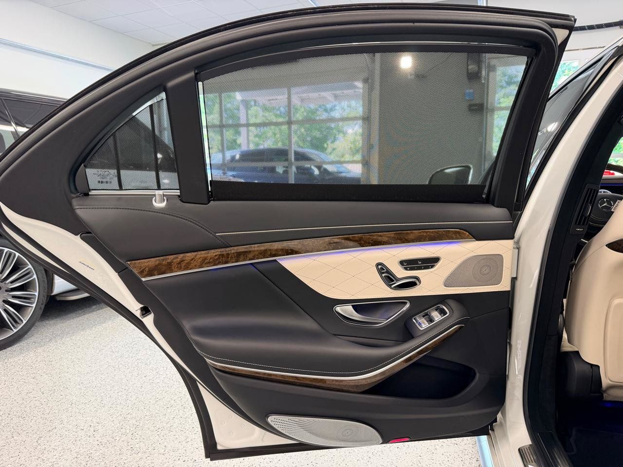 Used 2014 Mercedes-Benz S 63 AMG 4MATIC Sedan image 22