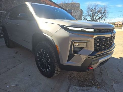 New 2026 Chevrolet Traverse Z71 w/ Driver Confidence Package image 3