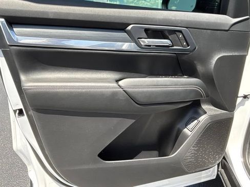 Used 2026 GMC Terrain Elevation w/ Elevation Premium Package AWD/4WD image 19