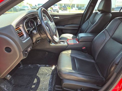 Used 2020 Dodge Charger SXT w/ Leather Interior Group RWD image 27