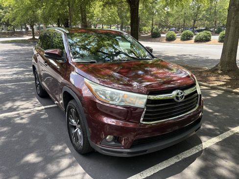 Used 2016 Toyota Highlander XLE FWD image 47