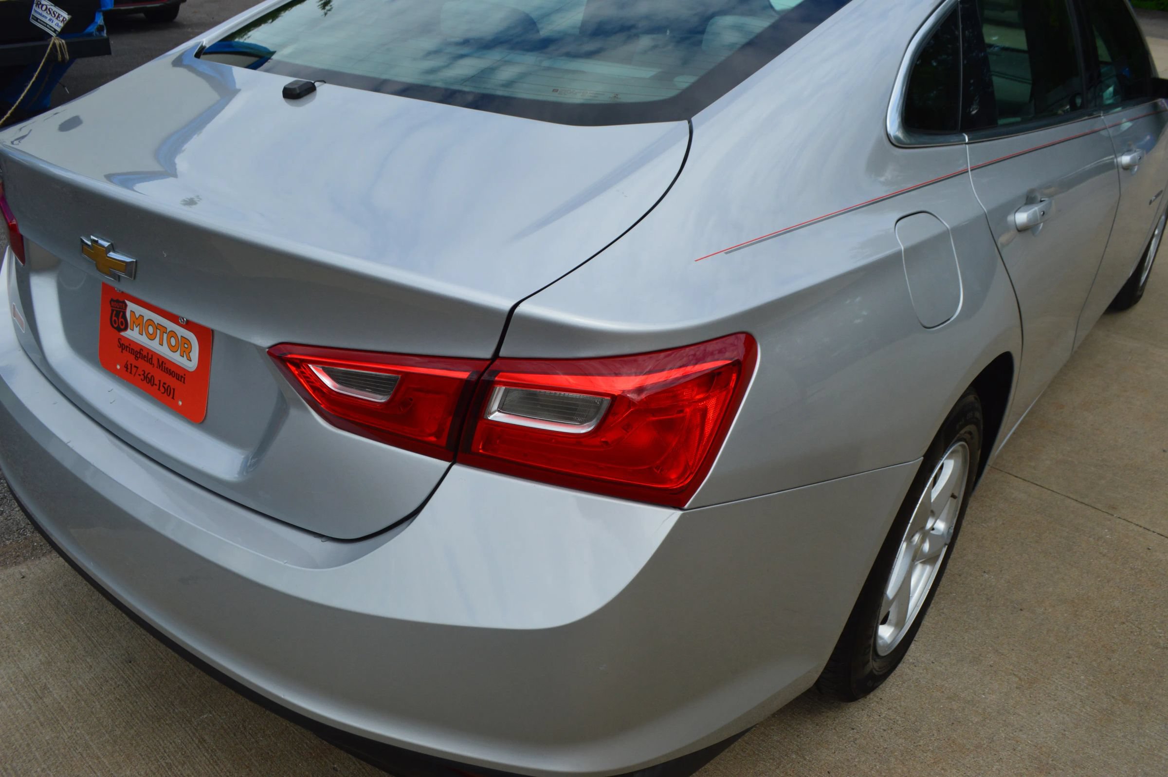 Used 2017 Chevrolet Malibu LS FWD image 9