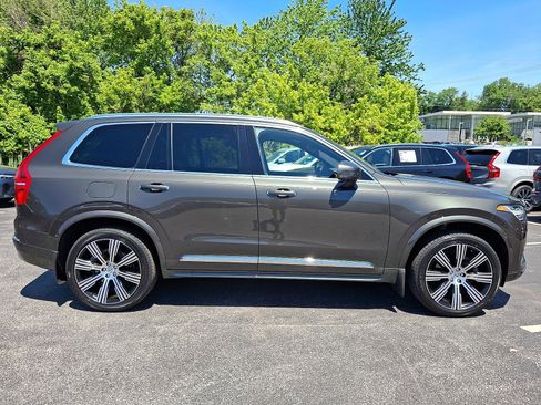 Used 2022 Volvo XC90 T6 Inscription w/ Climate Package AWD/4WD image 7