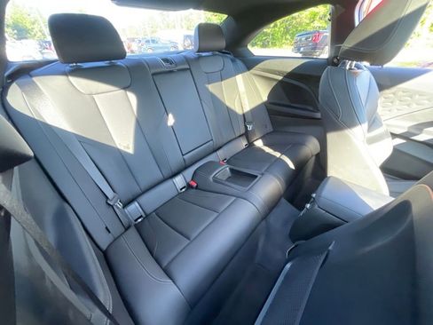 Used 2022 BMW 230i Coupe w/ M Sport Package RWD image 17