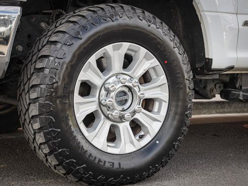 Used 2022 Ford F250 XLT image 12