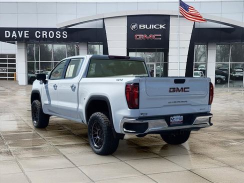 Used 2025 GMC Sierra 1500 SLT image 7