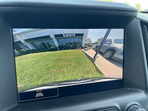 Used 2023 GMC Terrain SLT FWD image 21