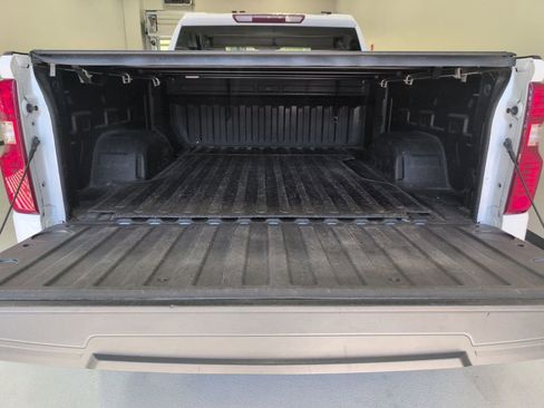 Used 2023 Chevrolet Silverado 1500 Custom AWD/4WD image 22