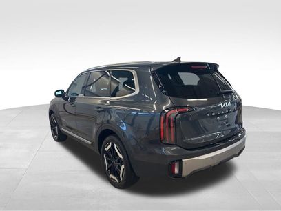 Certified 2023 Kia Telluride EX w/ EX Captain's Chair Package