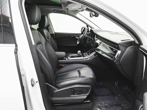 Used 2024 Audi Q7 3.0T Premium Plus image 33