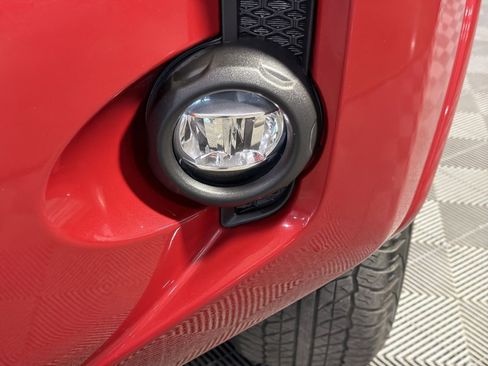 Used 2021 Toyota 4Runner TRD Off-Road AWD/4WD image 14