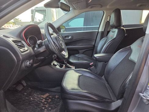 Used 2018 Jeep Compass Trailhawk w/ Safe & Security Group AWD/4WD image 9