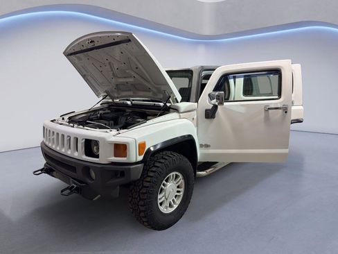Used 2008 HUMMER H3 Luxury image 9