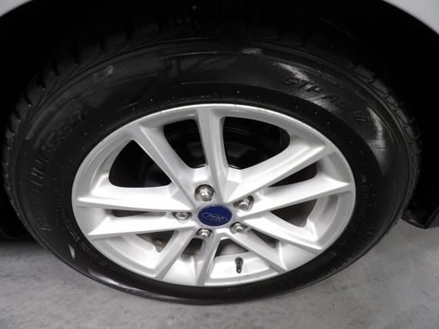 Used 2018 Ford Focus SE FWD image 20