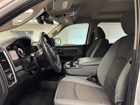 Used 2017 RAM 1500 Lone Star AWD/4WD image 23