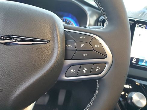 New 2026 Chrysler Voyager LX image 27