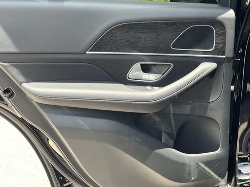 Certified 2025 Mercedes-Benz GLE 350 4MATIC image 21