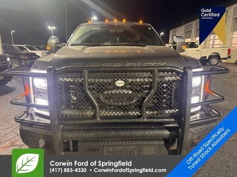 Used 2023 Ford F350 Lariat w/ Chrome Package image 4