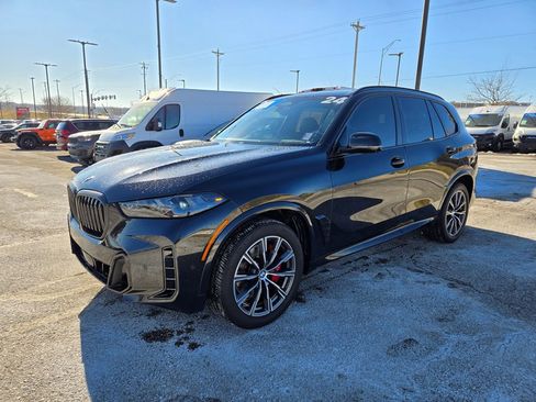 Used 2024 BMW X5 xDrive40i w/ M Sport Package image 8