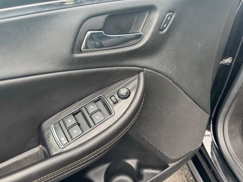 Used 2018 Chevrolet Impala LT image 12