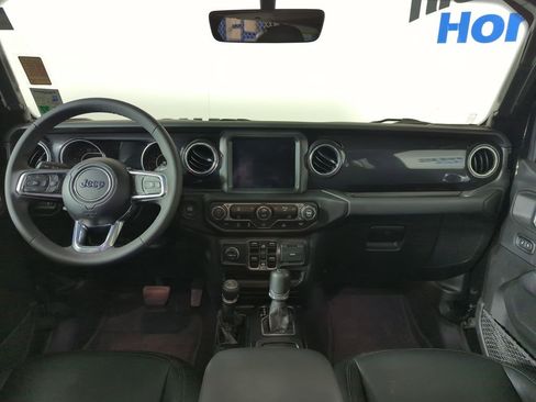 Used 2023 Jeep Wrangler Altitude image 10