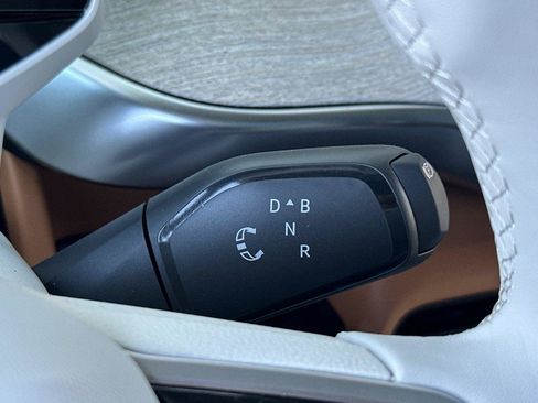 New 2025 Volkswagen ID. Buzz 1st Edition image 20