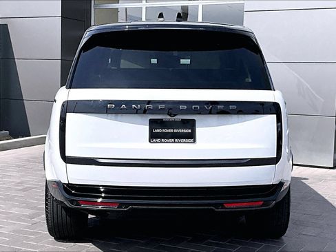 Used 2024 Land Rover Range Rover Long Wheelbase SE AWD/4WD image 4