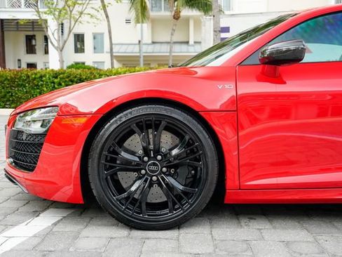 Used 2014 Audi R8 V10 plus AWD/4WD image 13
