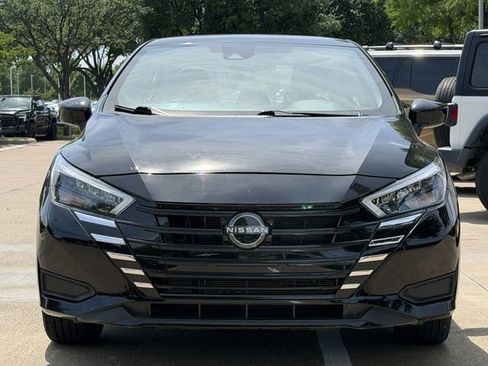 Used 2025 Nissan Versa SV FWD image 7