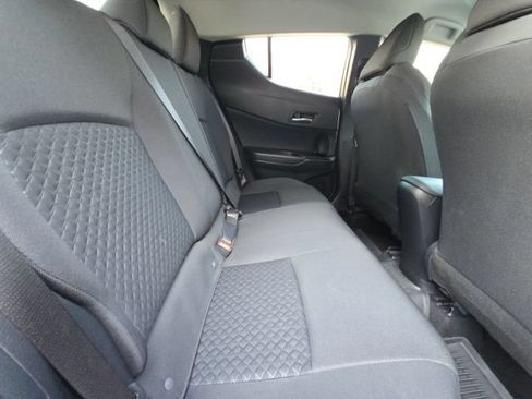 Used 2021 Toyota C-HR LE FWD image 12