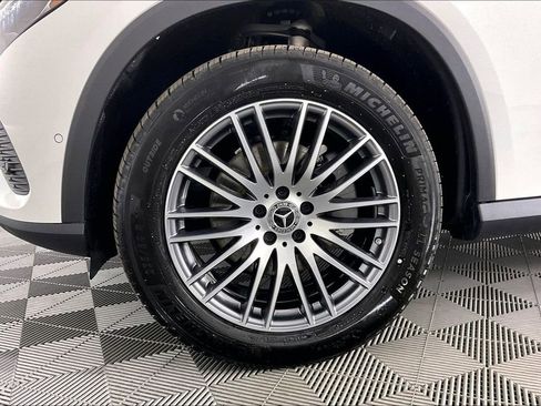 Used 2026 Mercedes-Benz GLC 300 4MATIC image 8