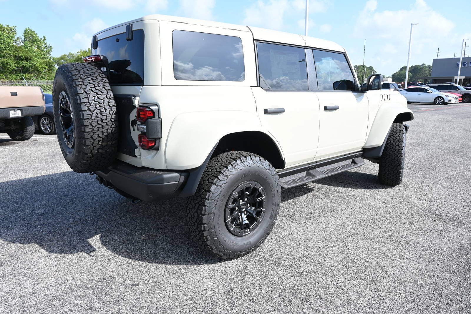 New 2026 Ford Bronco Raptor AWD/4WD image 3