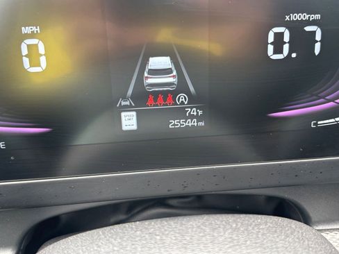 Used 2025 Kia Sportage LX image 39