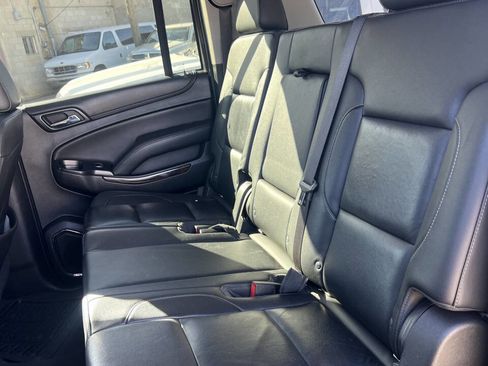 Used 2019 Chevrolet Suburban LT image 13