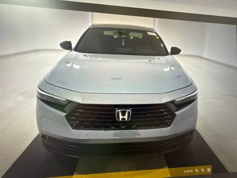 Used 2023 Honda Accord Sport image 3